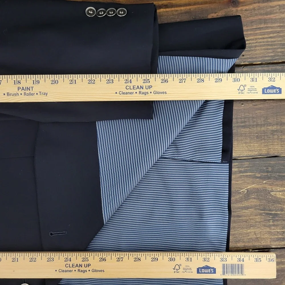 Calvin Klein Men's Sport Coat Blazer Two‎ Silver Button Deep Navy Wool Size 54L